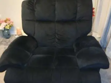 Maggiemilff68  live sex cam