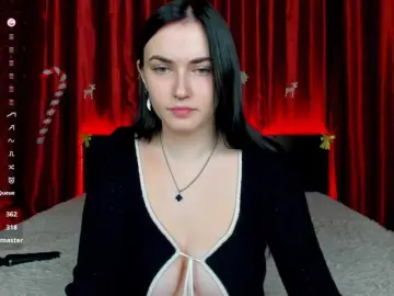 Witch-lady18  live sex cam