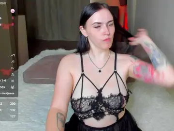 Witch-lady18  live sex cam