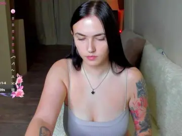 Witch-lady18  live sex cam