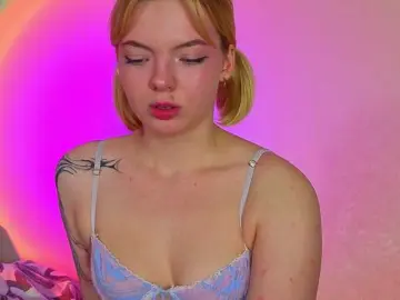 Melinakittyy  live sex cam