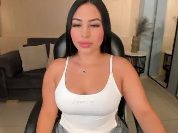 MiaRoberts1  live sex cam