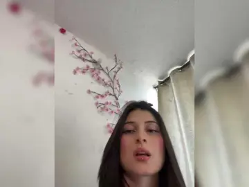 NicoRobinx  live sex cam