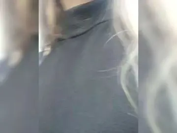 SorelleNoir  live sex cam