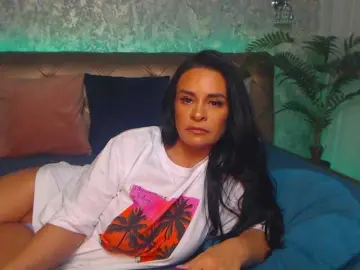 Lindacarter9  live sex cam