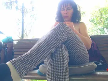 AnnBigLabia  live sex cam