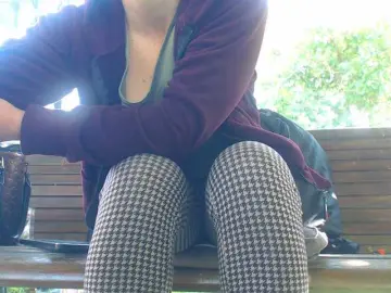 AnnBigLabia  live sex cam