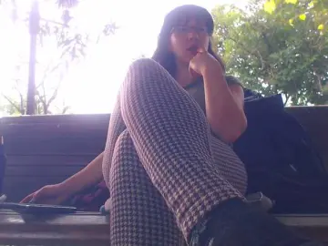 AnnBigLabia  live sex cam