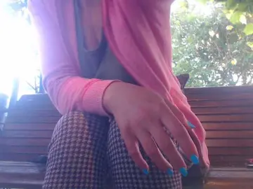 AnnBigLabia  live sex cam