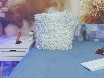 EmaMiller  live sex cam