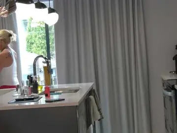 FitCougar  live sex cam