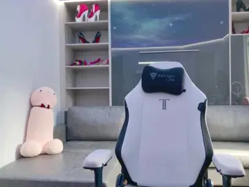 FitCougar  live sex cam