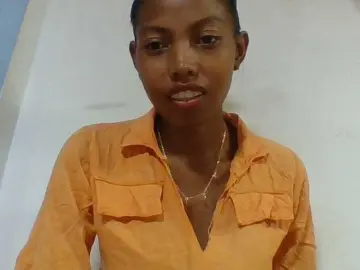 Layah7  live sex cam
