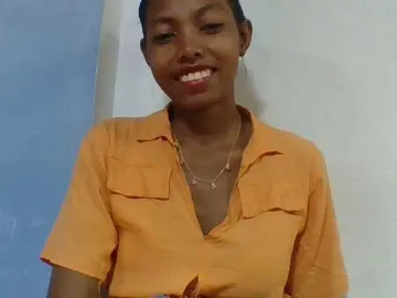 Layah7  live sex cam