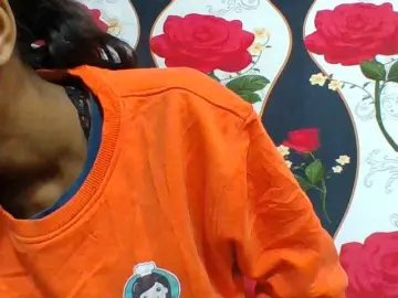 Layah7  live sex cam
