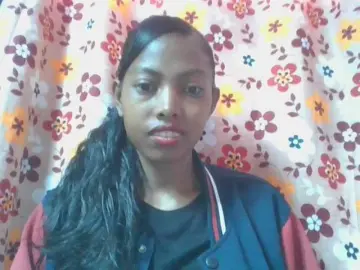 Layah7  live sex cam