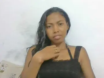 Layah7  live sex cam