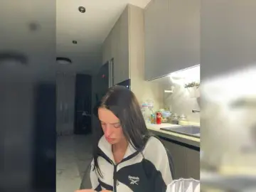 Rich23232323  live sex cam