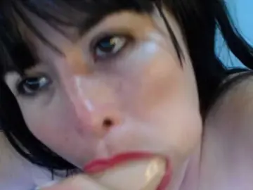 Alexandra-94  live sex cam