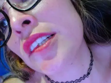 Alexandra-94  live sex cam