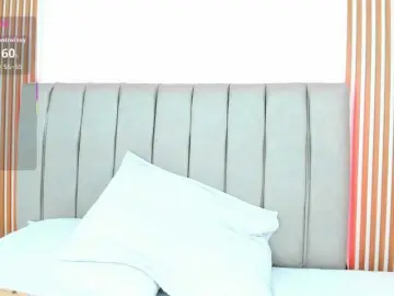 Naishaa1  live sex cam