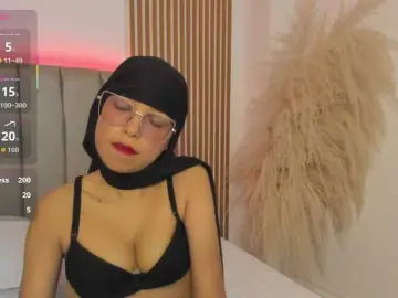 Naishaa1  live sex cam