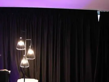 AishaBee  live sex cam