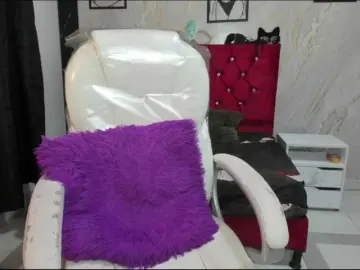 ArianaFire  live sex cam