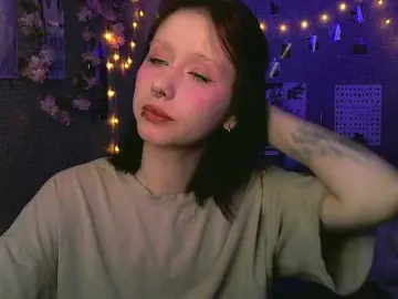 Velvetsunrise  live sex cam