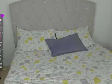 KateMessy1  live sex cam