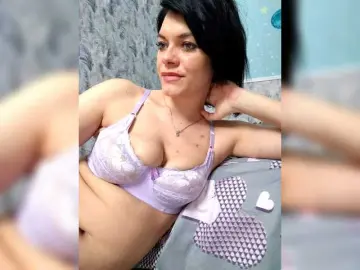 Lois-Lorrie  live sex cam