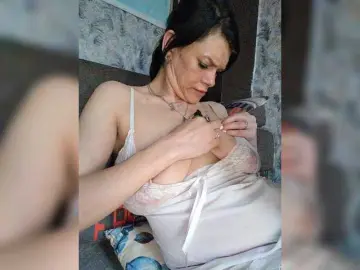 Lois-Lorrie  live sex cam