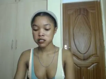 Sumeyhia  live sex cam