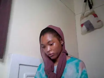 Sumeyhia  live sex cam