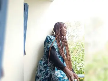 Sumeyhia  live sex cam