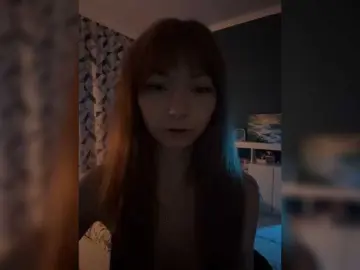 CrazyAleona  live sex cam