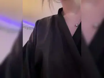 CrazyAleona  live sex cam