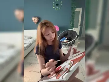CrazyAleona  live sex cam