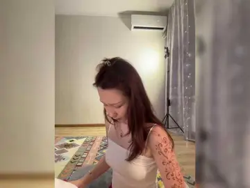 CrazyAleona  live sex cam