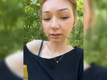 CrazyAleona  live sex cam