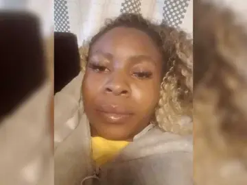 Dely  live sex cam