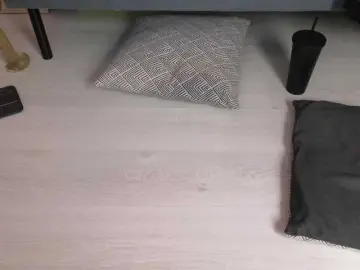 Devilsbride  live sex cam