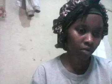 FREAKYSHIL  live sex cam