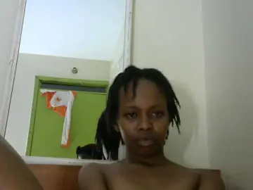 FREAKYSHIL  live sex cam