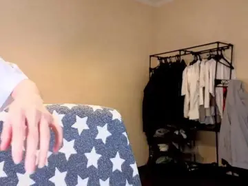 HoneyComfya  live sex cam