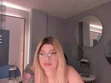 MadisonKane  live sex cam