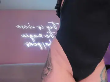 MadisonKane  live sex cam