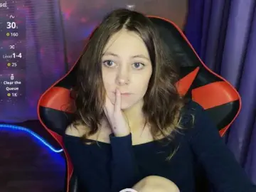 Natural-babe666  live sex cam