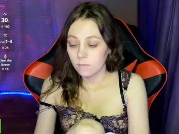 Natural-babe666  live sex cam