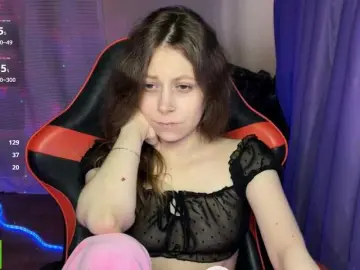 Natural-babe666  live sex cam
